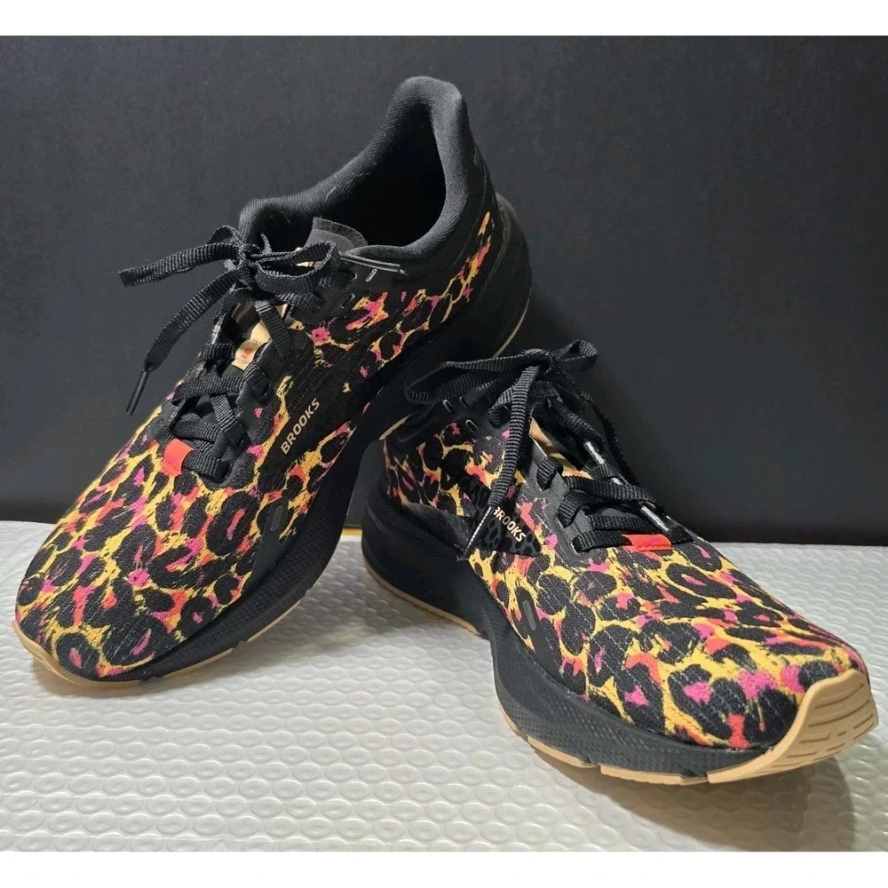Brooks Womens Launch 9 Running Shoes 6.5 Leopard Print